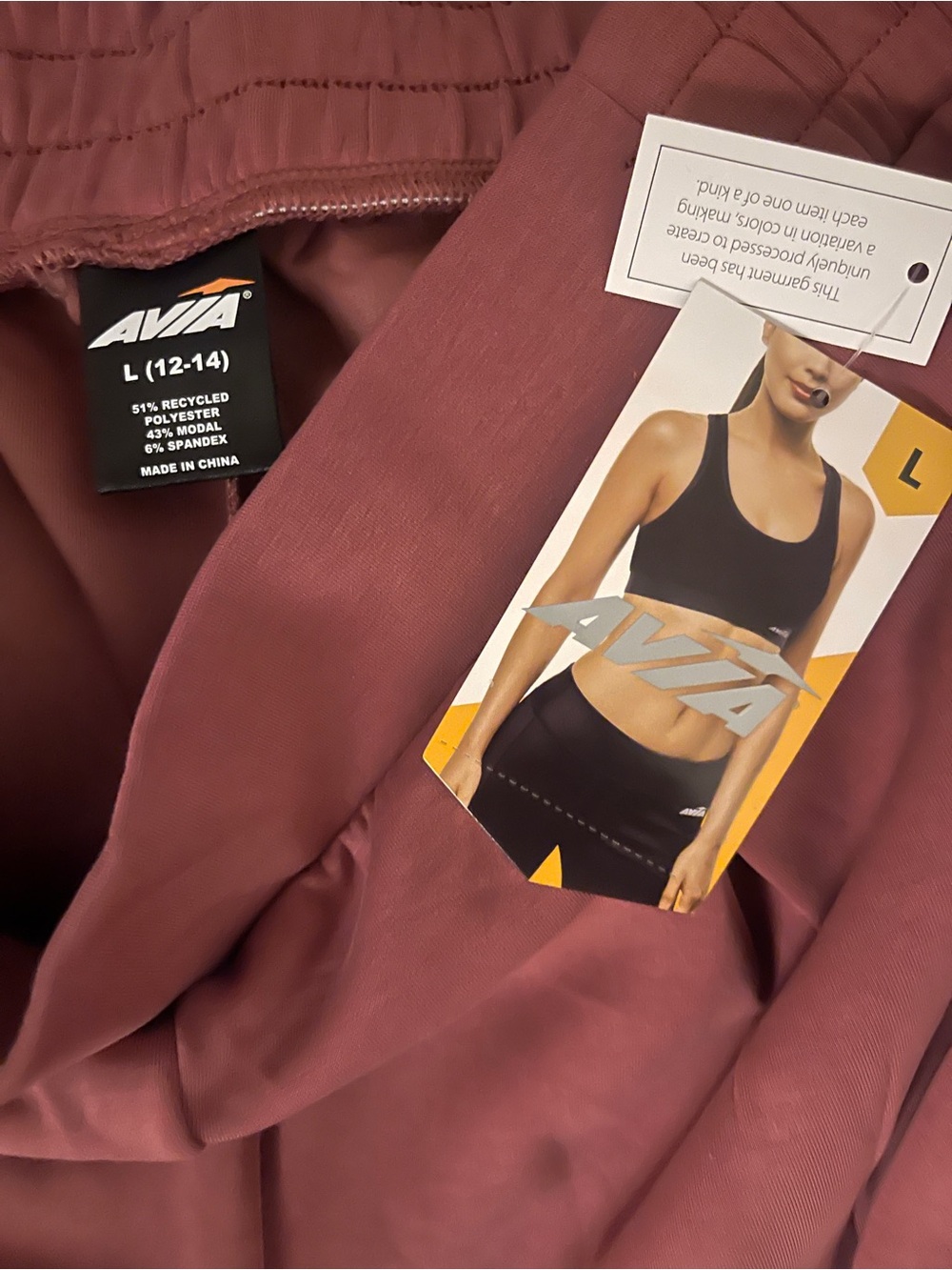 Avia Women's and Women's Plus ScubaKnit Pleat Joggers with Pockets - Picture 3 of 6